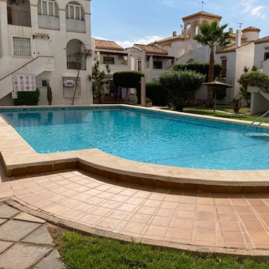 Apartamento 700 Metros De La Playa Playa Flamenca Kültér fotó